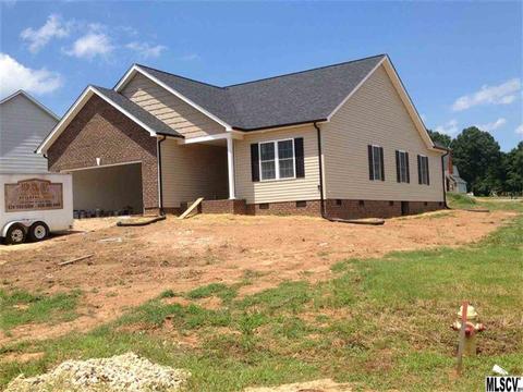507 E Pine St, Maiden, NC 28650 photo 2