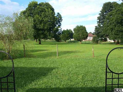 1602 Mayfair Dr, Conover, NC 28613 photo 6