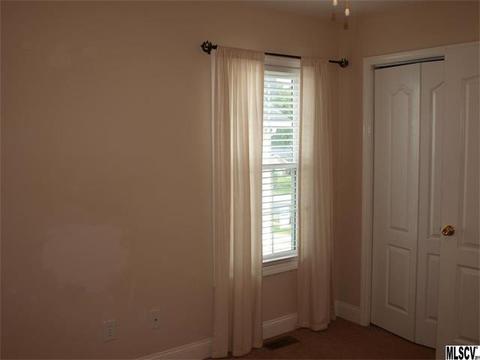 1602 Mayfair Dr, Conover, NC 28613 photo 5