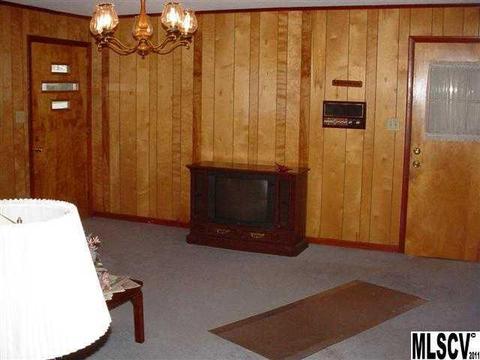 306 11th St, Conover, NC 28613 photo 4