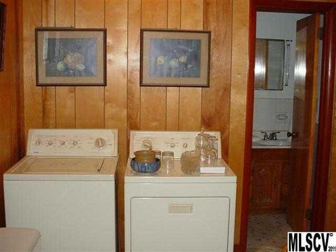 306 11th St, Conover, NC 28613 photo 5