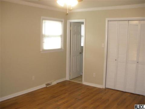 1040 35th Street Ne Pl NE, Conover, NC 28613 photo 4