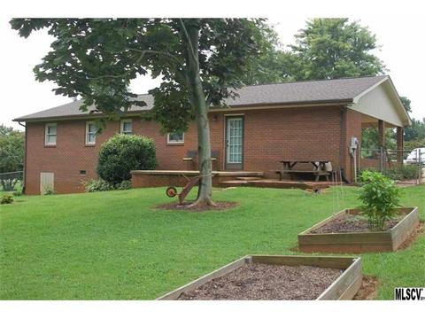 4576 Queens Rd, Hickory, NC 28602 photo 9