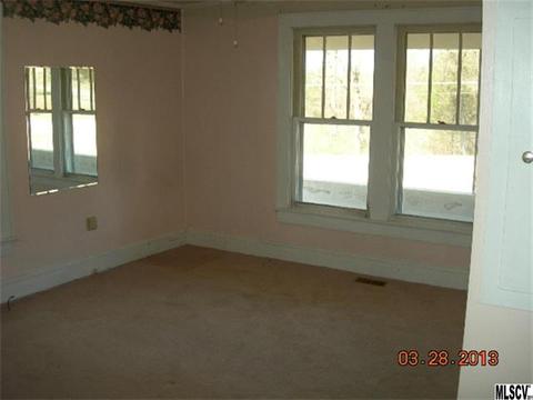 3230 Pine St, Hildebran, NC 28637 photo 2