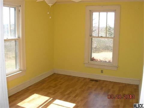 3230 Pine St, Hildebran, NC 28637 photo 9