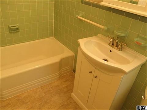 610 2nd Avenue Ne Pl NE, Conover, NC 28613 photo 6