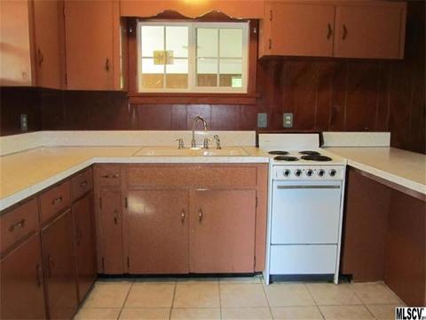 6500 Harbor Ln, Conover, NC 28613 photo 8