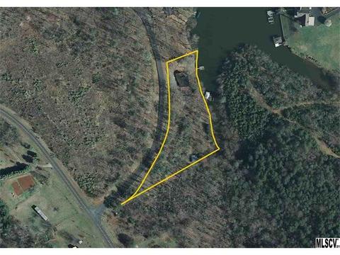 6500 Harbor Ln, Conover, NC 28613 photo 12