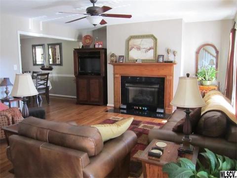 3325 Overbrook Dr, Conover, NC 28613 photo 2