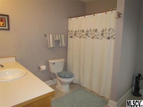 222 Pine Meadows Cir, Hickory, NC 28601 photo 7