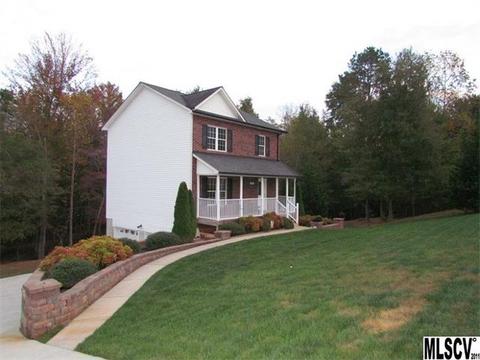 222 Pine Meadows Cir, Hickory, NC 28601 photo 17