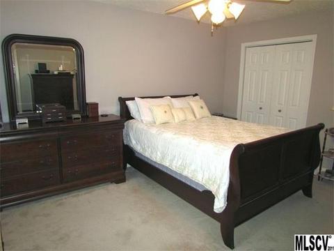 222 Pine Meadows Cir, Hickory, NC 28601 photo 4
