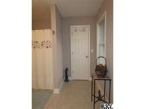 222 Pine Meadows Cir, Hickory, NC 28601 photo 6