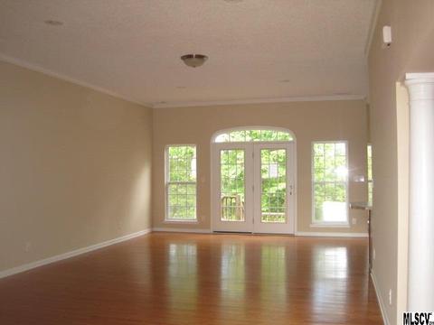 6530 Willowbottom Rd, Hickory, NC 28602 photo 2