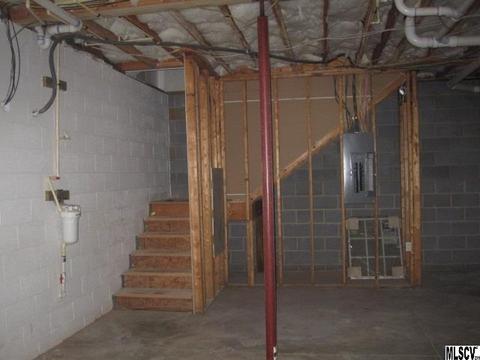 6530 Willowbottom Rd, Hickory, NC 28602 photo 18