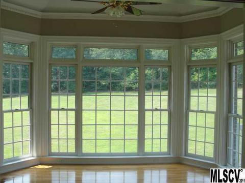 4678 White Eagle Ln, Hickory, NC 28602 photo 4