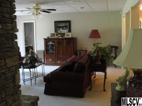 4678 White Eagle Ln, Hickory, NC 28602 photo 11