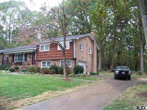 215 7th St, Conover, NC 28613 photo 2
