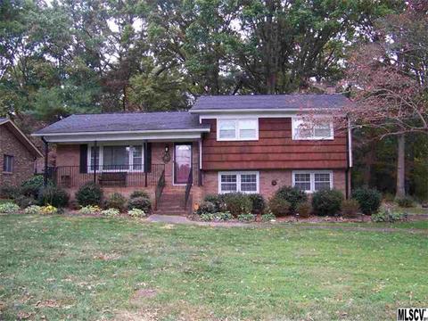 215 7th St, Conover, NC 28613 photo 1