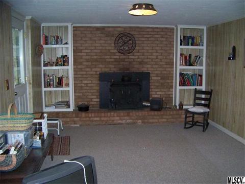 215 7th St, Conover, NC 28613 photo 8