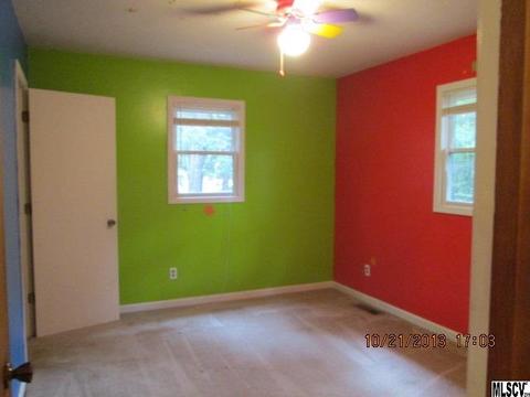 856 Pine Mountain Rd, Hudson, NC 28638 photo 4