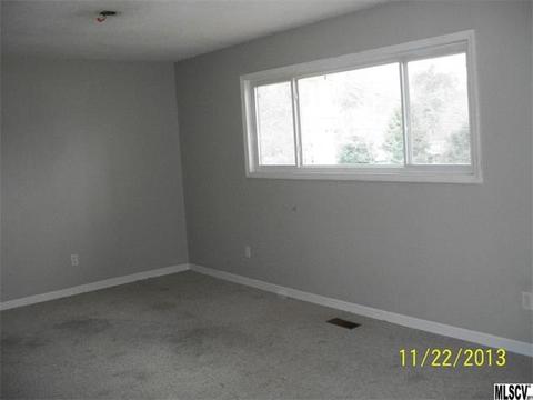 3405 Danial St, Conover, NC 28613 photo 10
