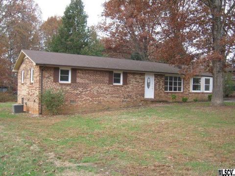 3625 Barbara Dr, Conover, NC 28613 photo 1