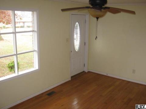 3625 Barbara Dr, Conover, NC 28613 photo 4