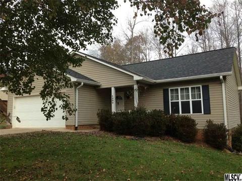 1504 Carlin Dr, Conover, NC 28613 photo 1