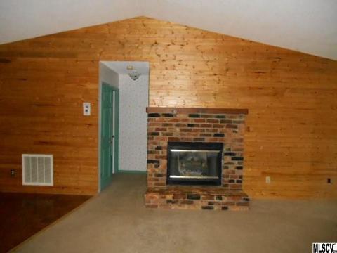 942 30th St, Conover, NC 28613 photo 2
