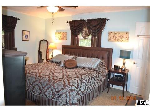 1247 Mcdowell Cir, Conover, NC 28613 photo 6