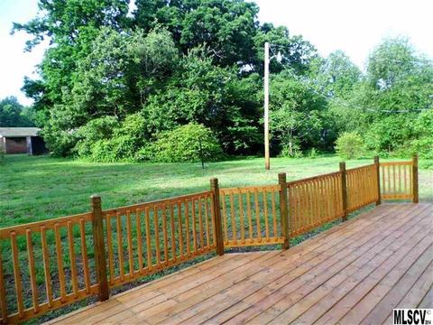 18 Holly St, Maiden, NC 28650 photo 2