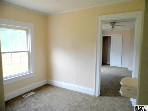 18 Holly St, Maiden, NC 28650 photo 5