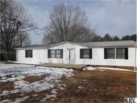 5521 September Ln, Conover, NC 28613 photo 1
