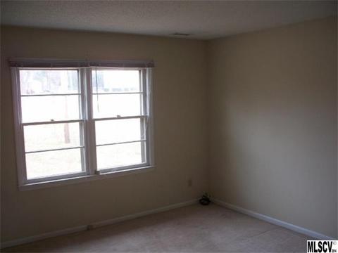 5463 Triangle Cir, Hickory, NC 28602 photo 5