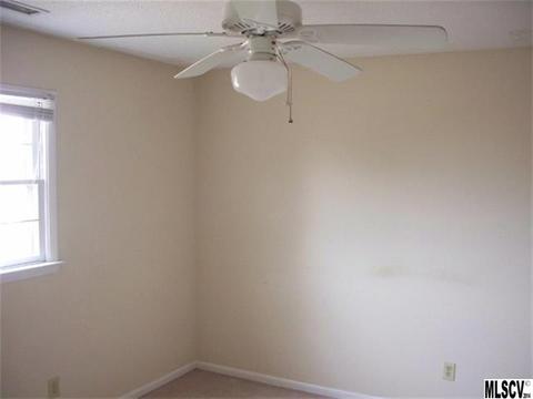 5463 Triangle Cir, Hickory, NC 28602 photo 7