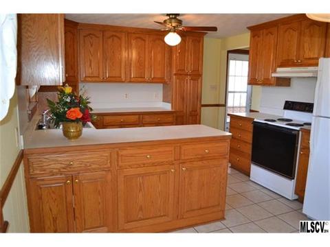 3933 Springs Rd, Conover, NC 28613 photo 3