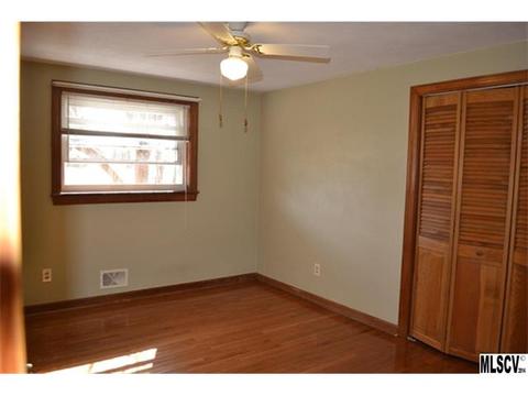 3933 Springs Rd, Conover, NC 28613 photo 6