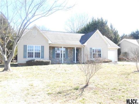 709 Gemcrest Dr, Conover, NC 28613 photo 2