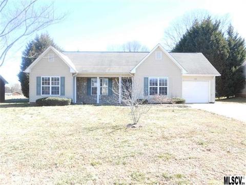 709 Gemcrest Dr, Conover, NC 28613 photo 1