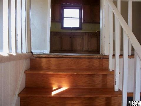 1072 W Poplar St, Conover, NC 28613 photo 4