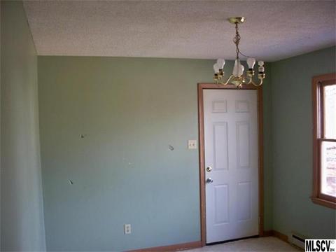 1072 W Poplar St, Conover, NC 28613 photo 6