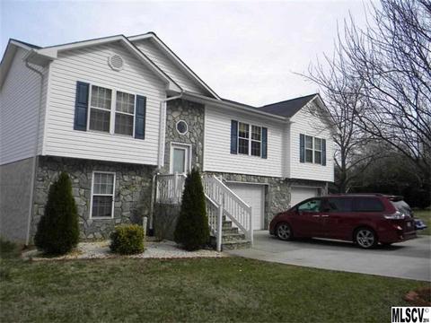 518 7th St SW, Conover, NC 28613 photo 1