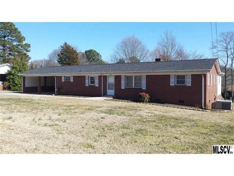 218 2nd Avenue Ne Pl NE, Conover, NC 28613 photo 3