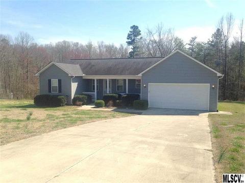 2128 Redberry Ln, Conover, NC 28613 photo 1