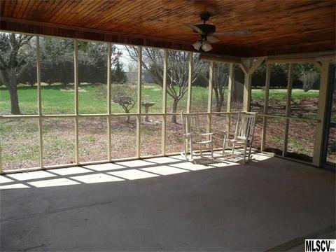 104 Belleview Dr, Conover, NC 28613 photo 4