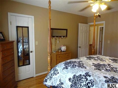 102 Brandywine Dr #M3, Conover, NC 28613 photo 7