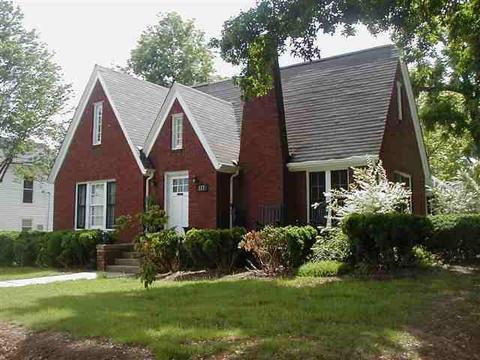 117 1st Ave, Conover, NC 28613 photo 1