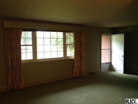924 3rd Ave Pl, Hickory, NC 28601 photo 4