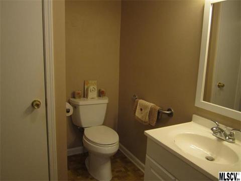 221 3rd St, Conover, NC 28613 photo 6